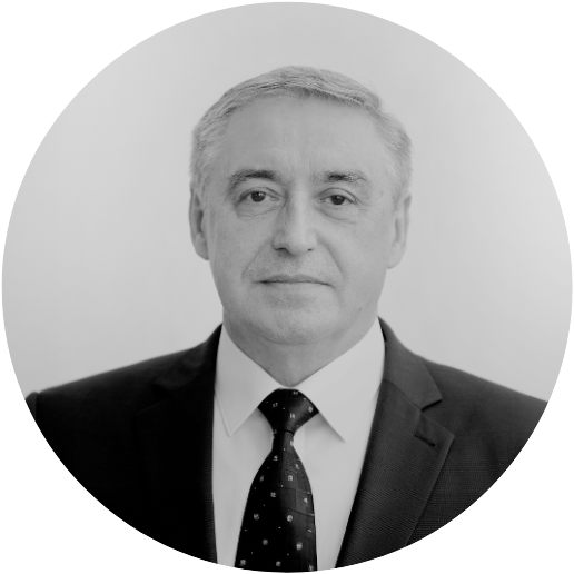 <strong>František Brliť</strong><p class="gala-anotacia"><strong>František Brliť (1957)</strong> je renomovaným odborníkom v oblasti dopravných stavieb, špecializuje sa na mosty a betónové konštrukcie. Svoju prax v Doprastave, bol spoluzakladateľom spoločnosti CEMOS a stal sa jej konateľom. Má bohaté skúsenosti s návrhom a realizáciou významných dopravných stavieb, medzi ktoré patrí výstavba diaľničných úsekov, mostov a ďalších inžinierskych konštrukcií.  Je aj odborným poradcom a aktívne sa podieľa na vývoji betónových mostov a dopravných stavieb. Je aktívny v oblasti spracovania technických podmienok pre stavby dopravnej infraštruktúry.</p><br>(<a class="gala-anotacia-tgl">celý profil</a>)